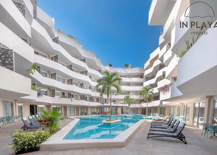 Apartment W Rooftop Pool & Free Parking