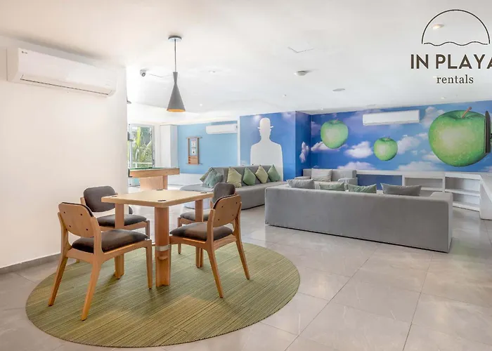 W Rooftop Pool & Free Parking Apartment *